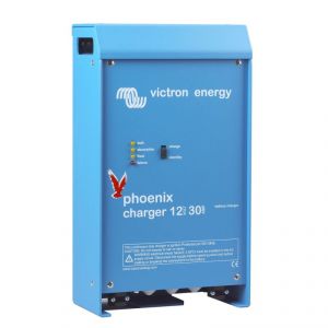 Victron Phoenix 12/30 Caricabatterie 12V 30A 2 Uscite + 1 da 4A per batterie 100/400Ah UF64900A